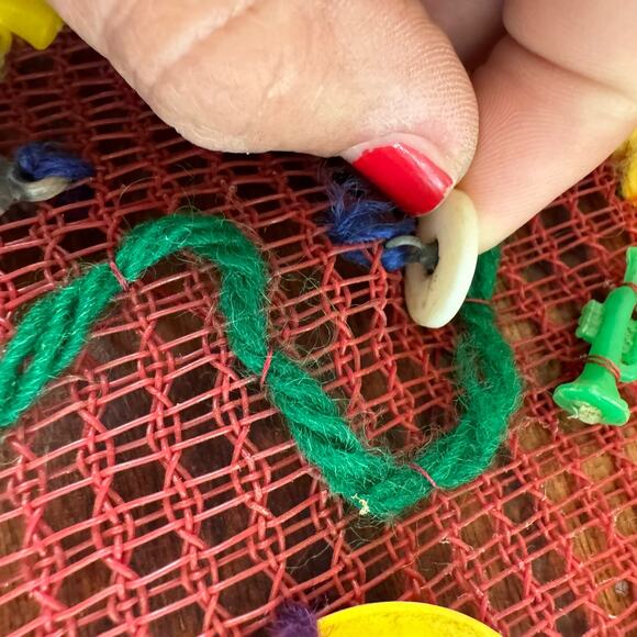 16 Piece Cracker Jack‎ Odds & Ends Bubble Gum Vending Prize Collage VINTAGE - Picture 11 of 13